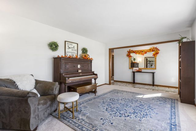 3259 W Farm Rd 60, Springfield, MO 65803