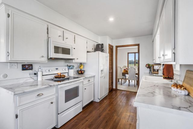 3259 W Farm Rd 60, Springfield, MO 65803