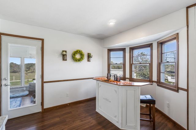 3259 W Farm Rd 60, Springfield, MO 65803