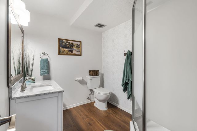 3259 W Farm Rd 60, Springfield, MO 65803