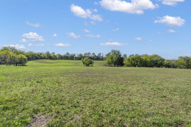 3259 W Farm Rd 60, Springfield, MO 65803