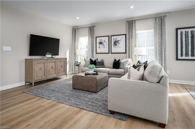 110 Roberta LOOP, Moyock, NC 27958