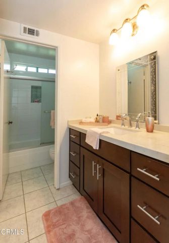 44159 Village 44, Camarillo, CA 93012