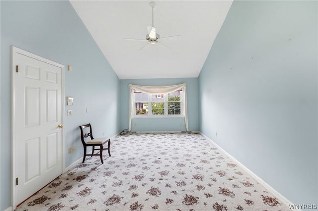 2850 Amsdell Road 21, Hamburg, NY 14075