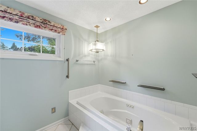 2850 Amsdell Road 21, Hamburg, NY 14075