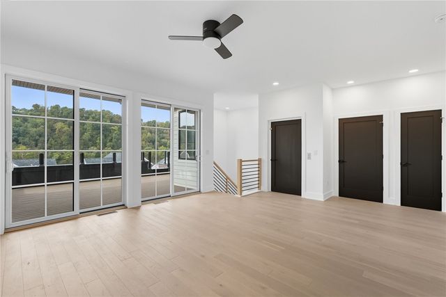 66 1st Street, Oakmont, PA 15139