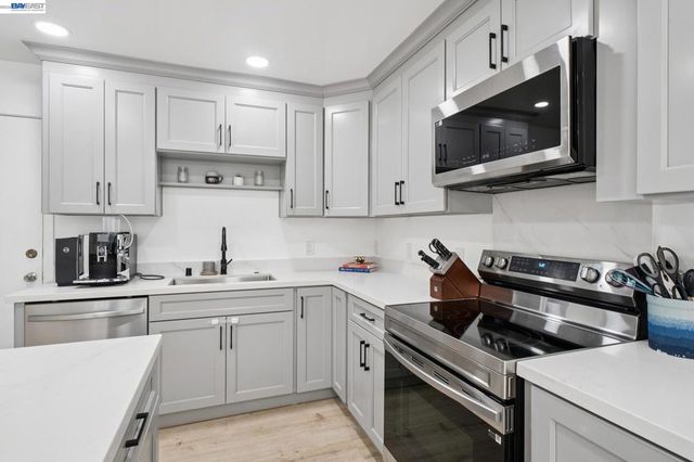 1200 Shaddick Dr, Antioch, CA 94509