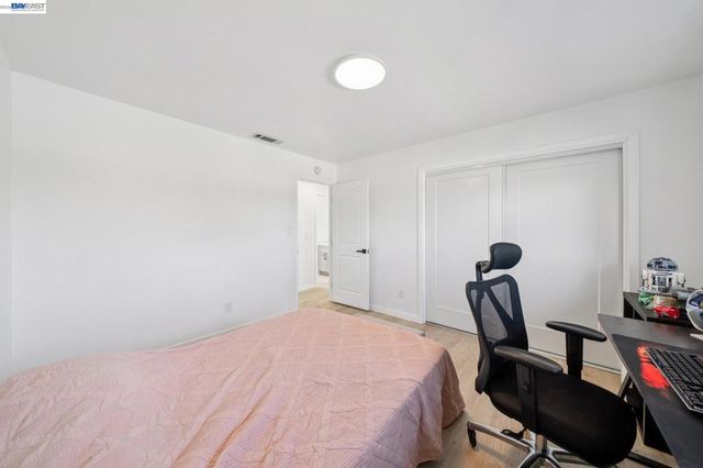 1200 Shaddick Dr, Antioch, CA 94509