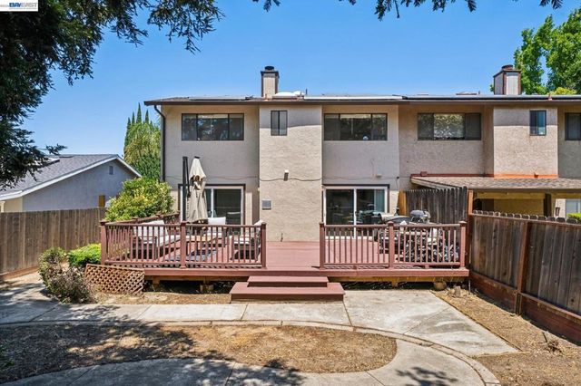 1200 Shaddick Dr, Antioch, CA 94509