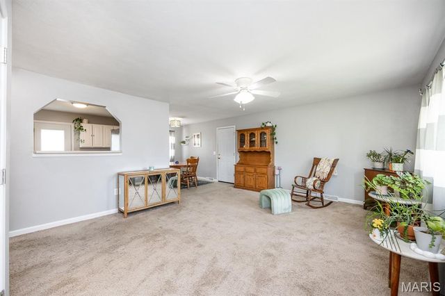 4703 Dadrian Drive, Godfrey, IL 62035
