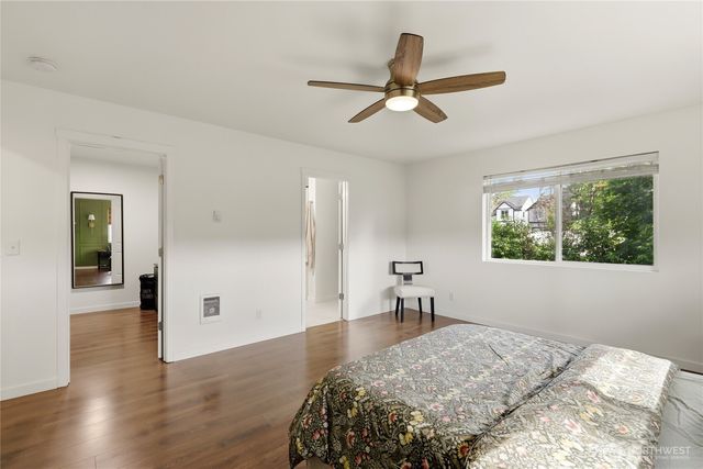 3631 W F Street, Bremerton, WA 98312