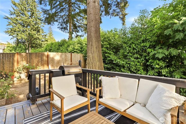 3631 W F Street, Bremerton, WA 98312