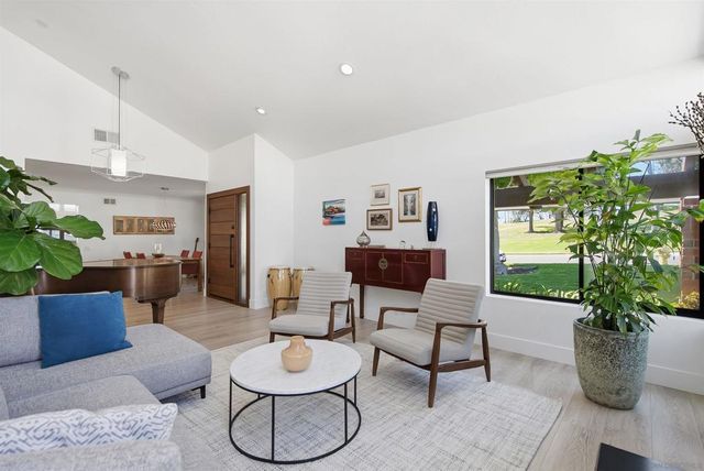 633 Camino Ynez, Solana Beach, CA 92075