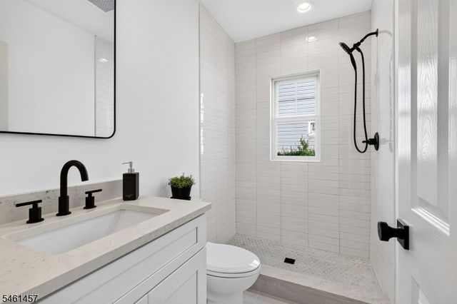25 Maple Ave, Rahway City, NJ 07065
