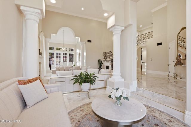 2605 Grandoaks Drive, Westlake Village, CA 91361