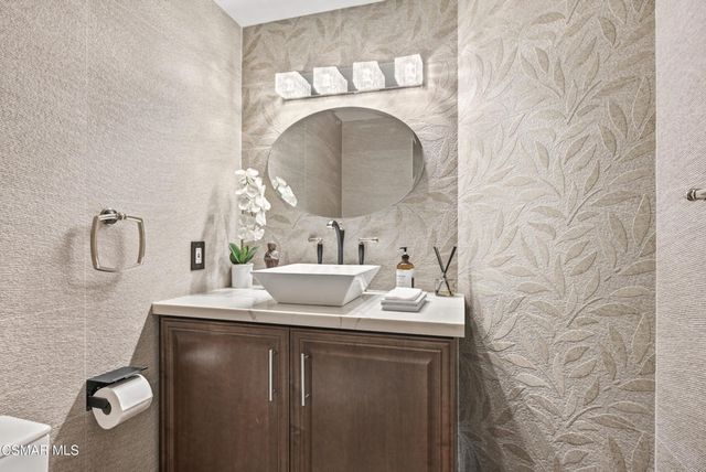 2605 Grandoaks Drive, Westlake Village, CA 91361