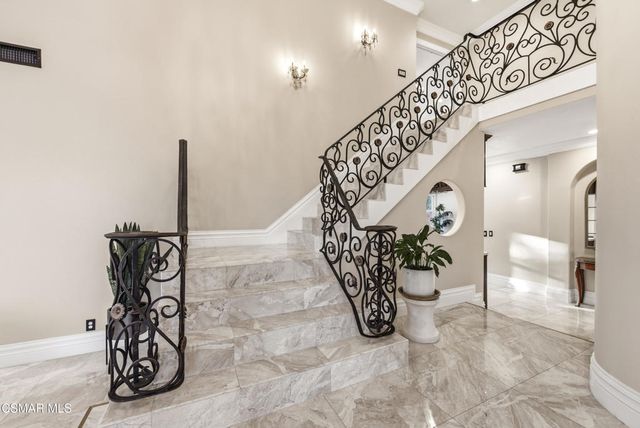 2605 Grandoaks Drive, Westlake Village, CA 91361