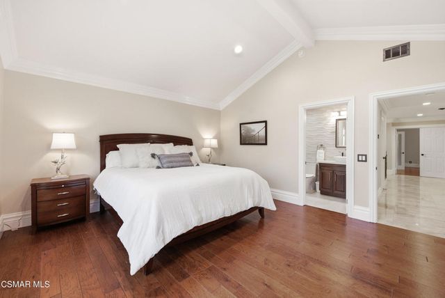 2605 Grandoaks Drive, Westlake Village, CA 91361