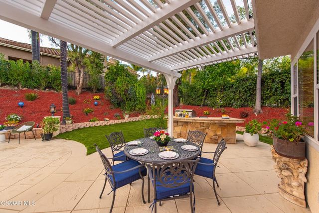 2605 Grandoaks Drive, Westlake Village, CA 91361