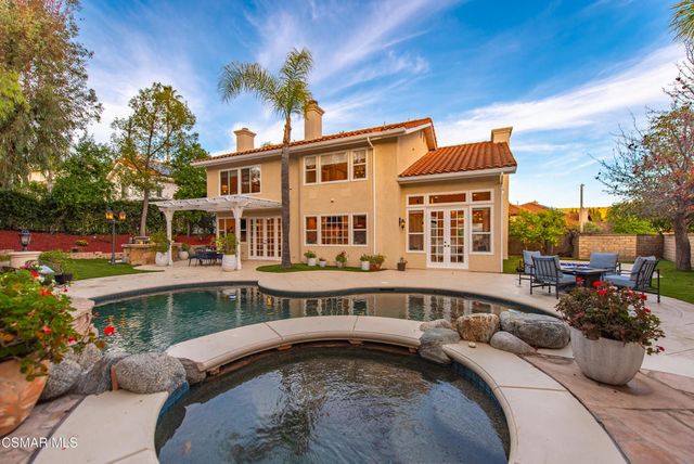 2605 Grandoaks Drive, Westlake Village, CA 91361