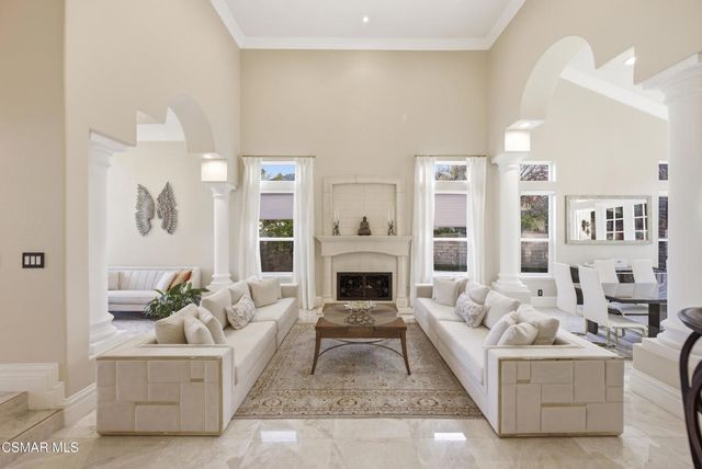 2605 Grandoaks Drive, Westlake Village, CA 91361