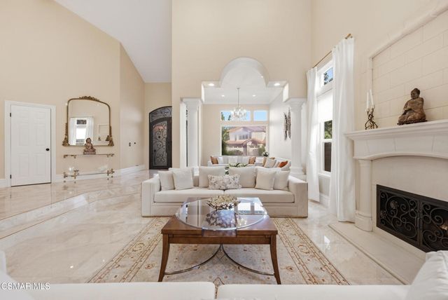 2605 Grandoaks Drive, Westlake Village, CA 91361