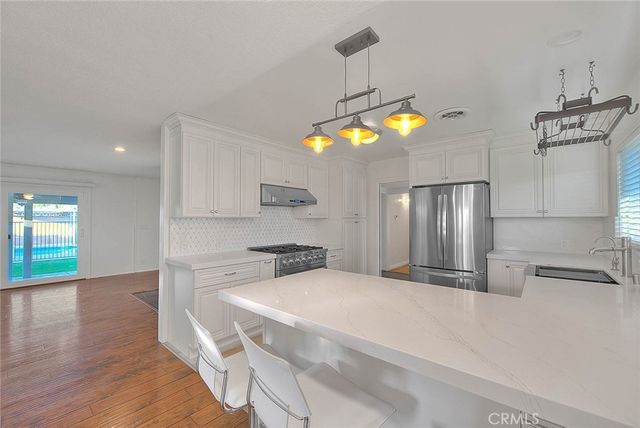 739 E Navilla, Covina, CA 91723