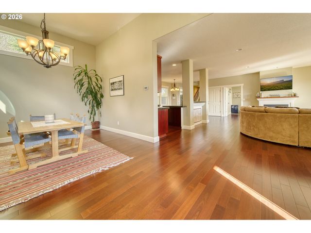 52831 Nw FIVE PEAK Ter, Scappoose, OR 97056