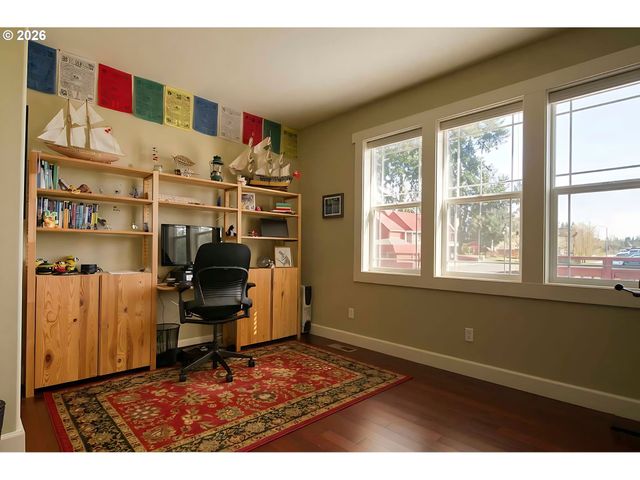 52831 Nw FIVE PEAK Ter, Scappoose, OR 97056