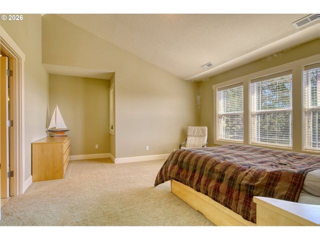 52831 Nw FIVE PEAK Ter, Scappoose, OR 97056