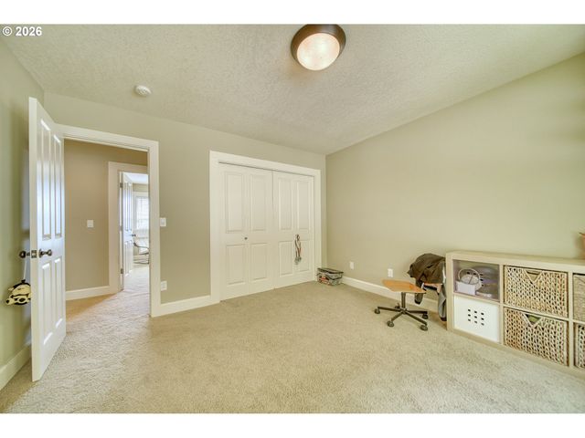 52831 Nw FIVE PEAK Ter, Scappoose, OR 97056