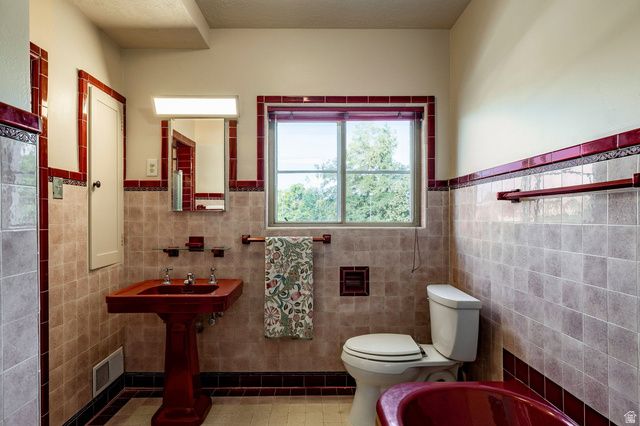 1100 S 1500 E, Salt Lake City, UT 84105