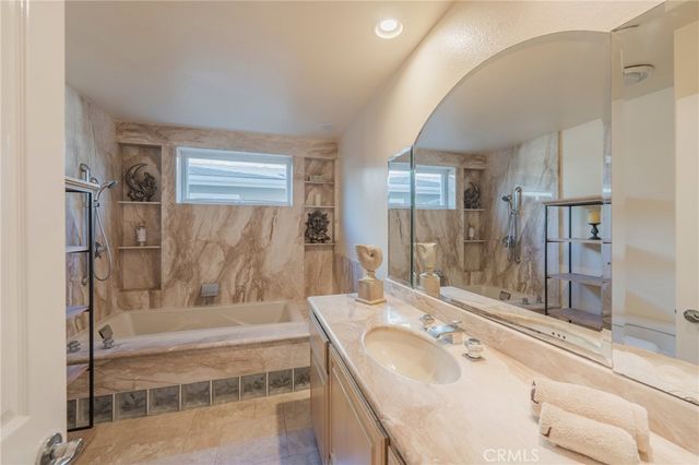 17762 Prescott Lane, Huntington Beach, CA 92647