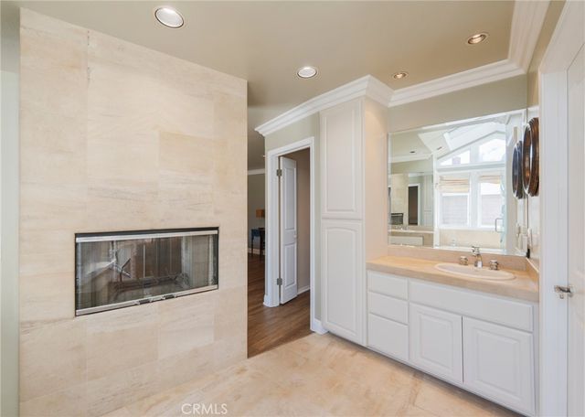 17762 Prescott Lane, Huntington Beach, CA 92647