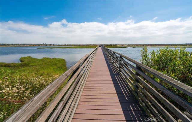 17762 Prescott Lane, Huntington Beach, CA 92647