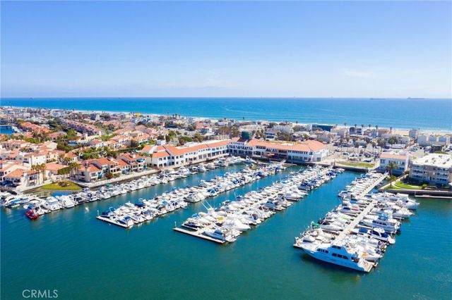 17762 Prescott Lane, Huntington Beach, CA 92647