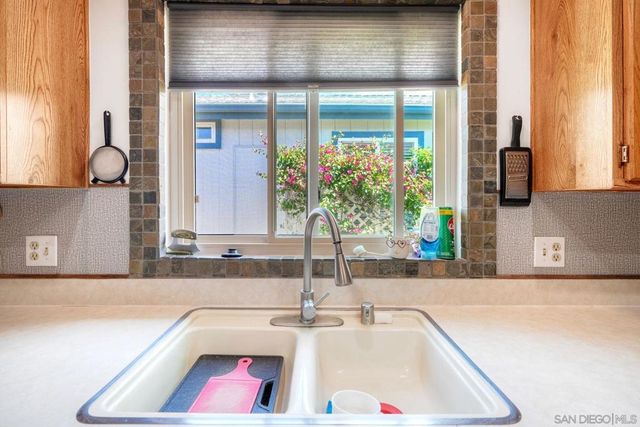 1192 Via Santa Paulo, Vista, CA 92081