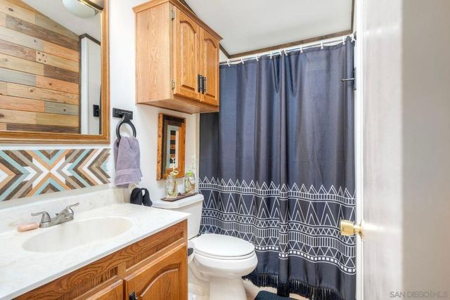 1192 Via Santa Paulo, Vista, CA 92081