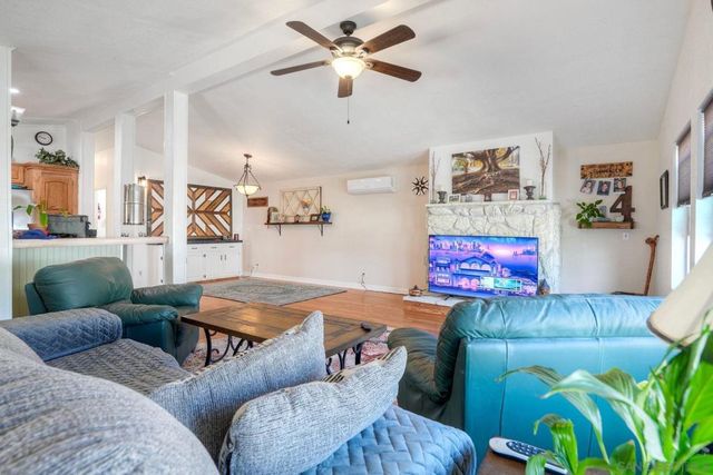 1192 Via Santa Paulo, Vista, CA 92081