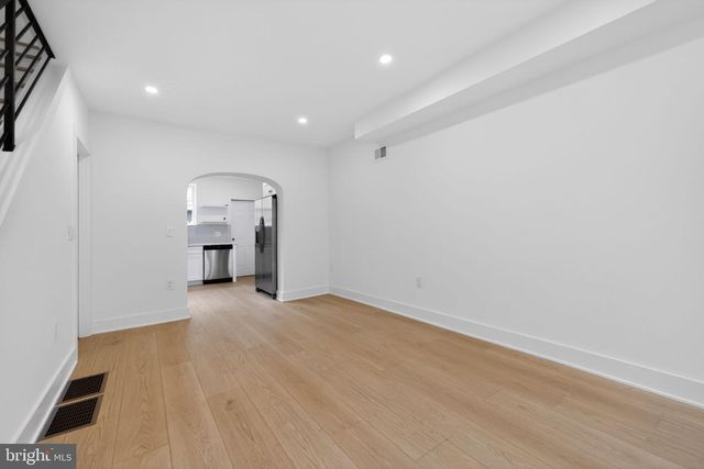 2033 S MILDRED ST, Philadelphia, PA 19148