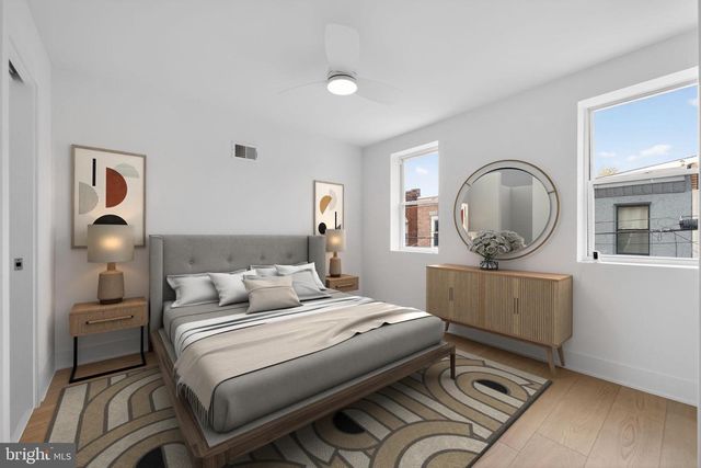 2033 S MILDRED ST, Philadelphia, PA 19148