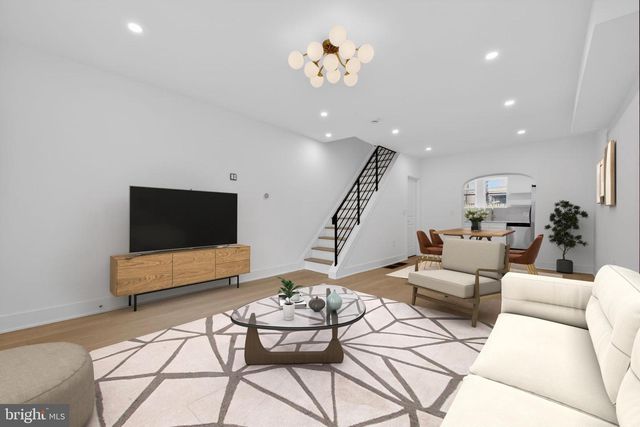 2033 S MILDRED ST, Philadelphia, PA 19148