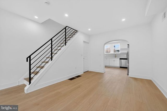 2033 S MILDRED ST, Philadelphia, PA 19148