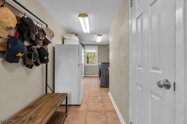 78 Ambar Pl, Bernardsville Boro, NJ 07924
