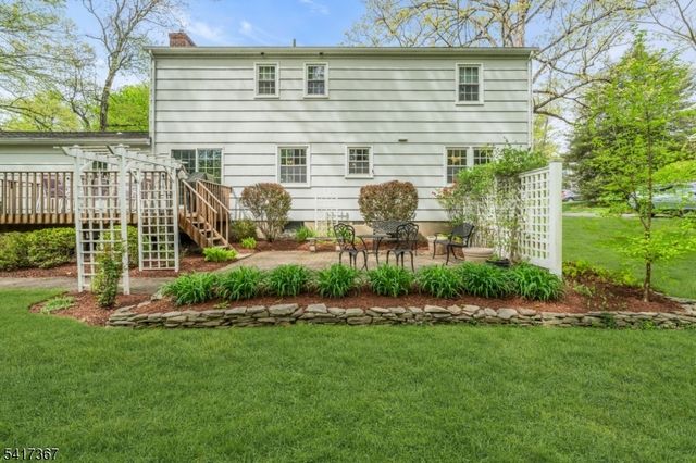 78 Ambar Pl, Bernardsville Boro, NJ 07924