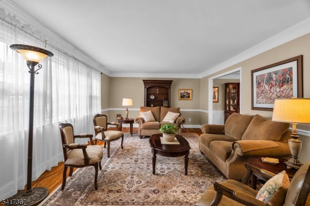 78 Ambar Pl, Bernardsville Boro, NJ 07924