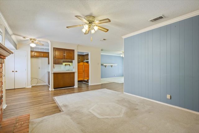 5226 Lake Shore Drive, Waco, TX 76710