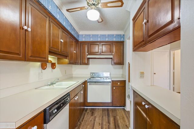 5226 Lake Shore Drive, Waco, TX 76710