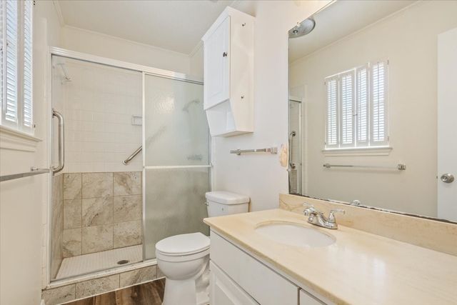 5226 Lake Shore Drive, Waco, TX 76710