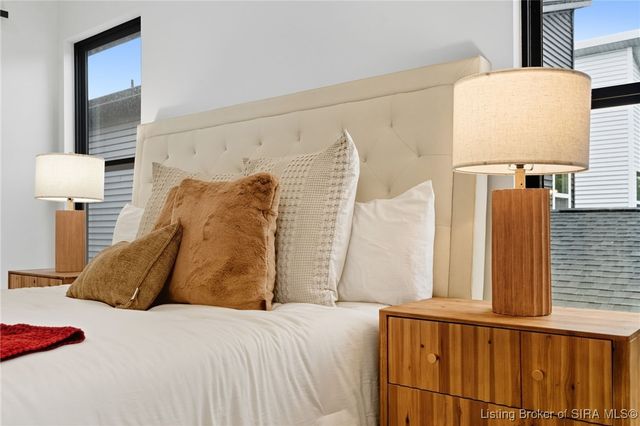 134 E Rock Lane, Clarksville, IN 47129